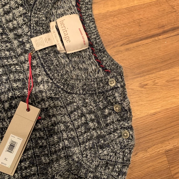 Banana Republic sweater size XL - Picture 3 of 4